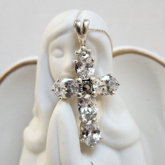 Vintage 80's 925 Cross White Zircon / CZ  with 925 Italy Chain 16.5" - Picture 7 of 11